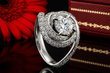 Cartier Diamant Ring Trinity Ruban Solitär 1,18 Ct. Ausgefasst in Platin