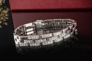 Cartier Armband Maillon Panthère mit 48 Diamanten Weißgold 750 18,5 cm