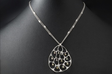 Exklusives Collier Kette mit XL Anhänger Tanzende Diamanten Weißgold 750