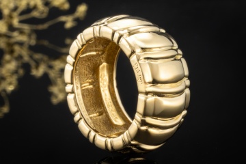 Piaget Bandring Breiter gewellter Designer Goldring in 750er Gelbgold