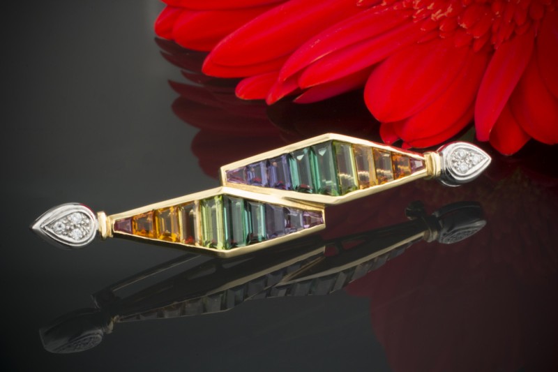 Bosche Nadel verspielt mit Farbedelsteinen und Diamanten in 750er Gelbgold 