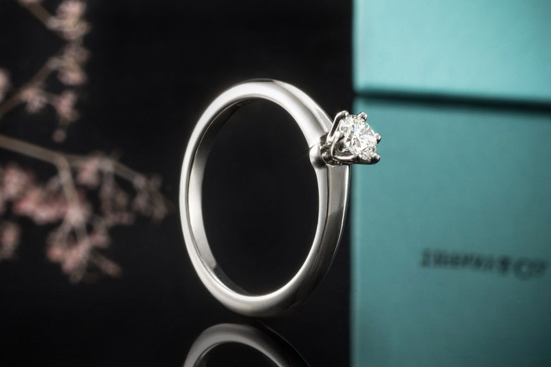 Tiffany & Co Solitär Ring Setting mit Diamant 0,24 Ct in Platin Full Set 