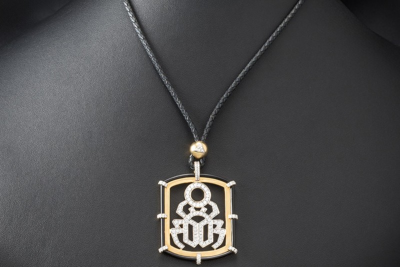 Collier Kette Schutzsymbol Skarabäus Diamanten Lederkette 750er Gelbgold 