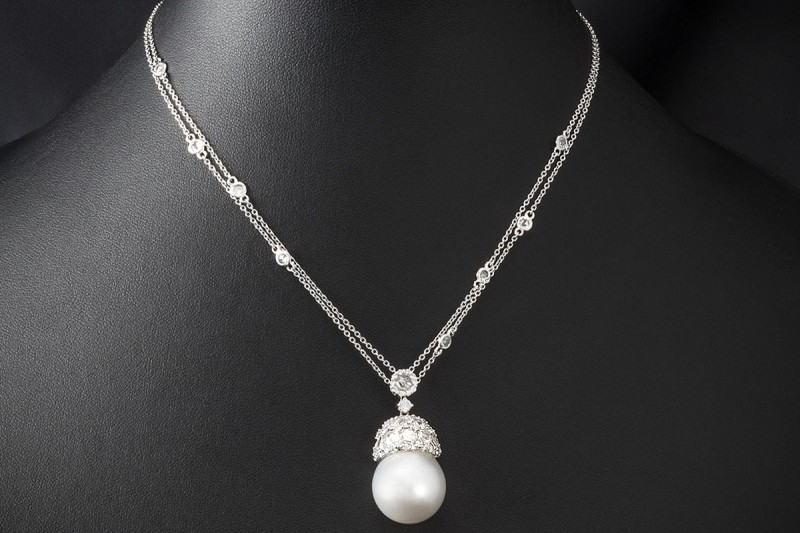 Collier Kette mit Anhänger Südsee Perle und Diamant Rosen 750er Weißgold 