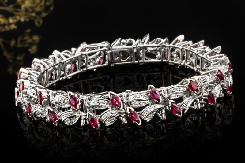 Vintage Armband Marquise Rubine und Altschliff Diamanten in Weißgold 750 