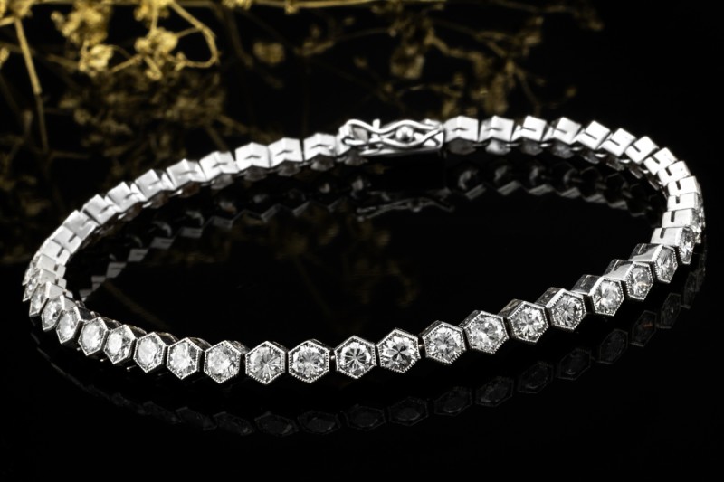Art Déco Armband mit Diamanten im Hexagon Tennisarmband in 950er Platin 