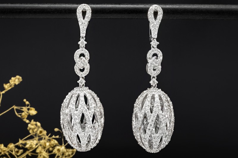 Große ovale Ohrhänger Ohrstecker mit 7 Carat Diamanten in 750er Weißgold 