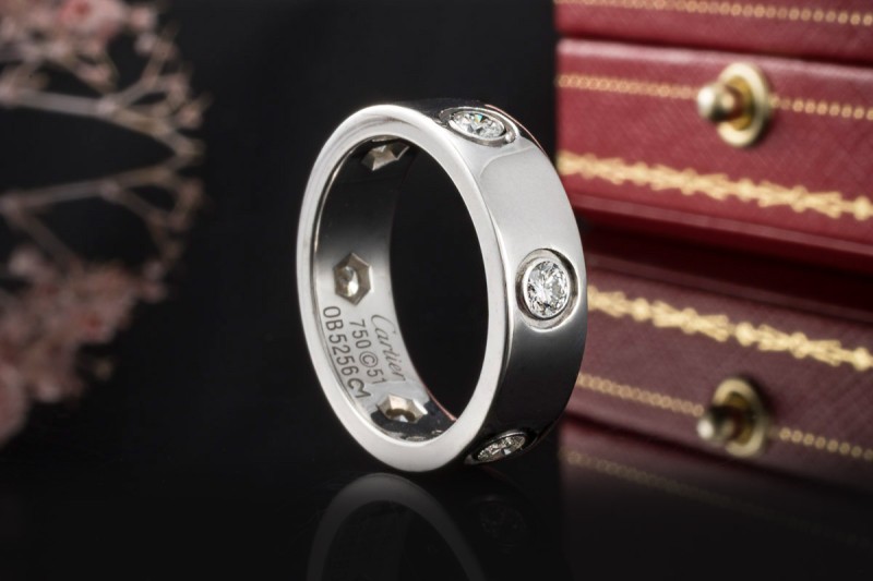 Cartier Love Ring mit 6 Diamanten in 750er Weißgold Großes Modell 51 OVP 