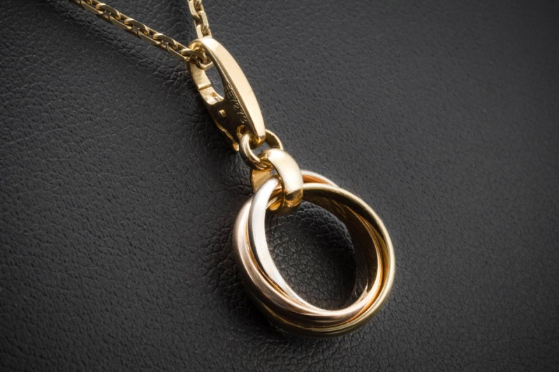 Cartier Trinity Charm Anhänger an Karabiner 3 Ringe 750er Gold Full Set 