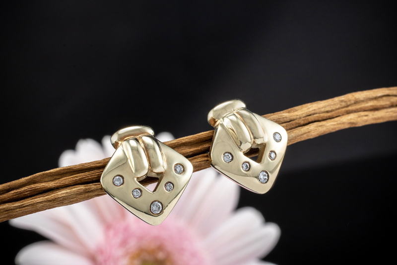 Besondere Ohrstecker klassisch mit Brillanten für jeden Tag Gelbgold 585 