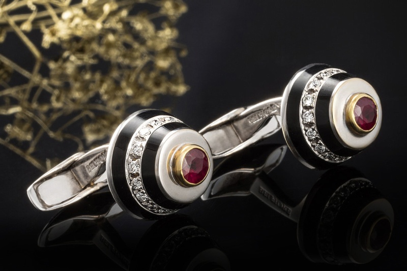 Manschettenknöpfe Belfiore Florenz mit Rubin und Diamanten Weißgold 750 