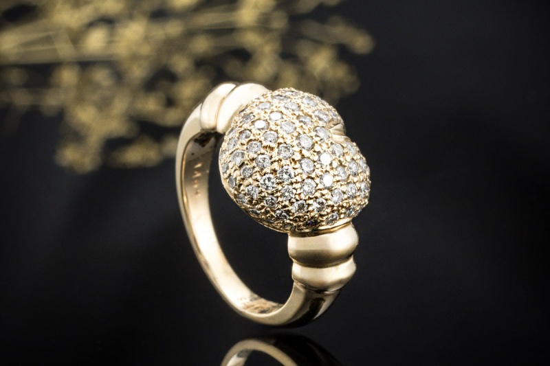 Herz Ring in mit Diamanten Brillanten Pavé Feine Handarbeit in Gelbgold 