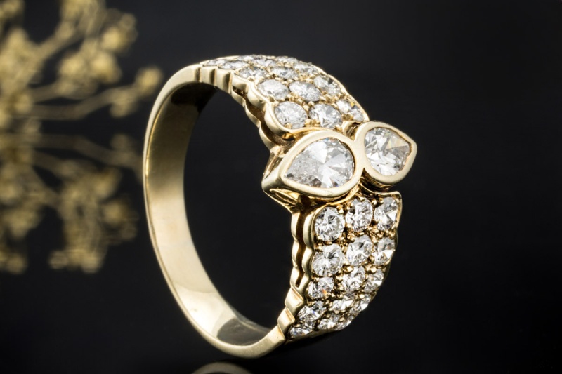 Ring Diamant Tropfen und Brillanten Detailverliebte Gelbgold Handarbeit 