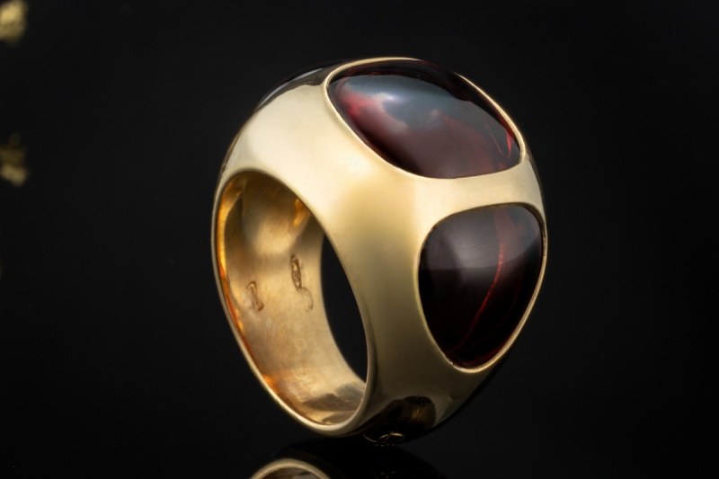 Pomellato Cocktailring Bisanzio Ring Massiv mit Granat in Gelbgold 750 