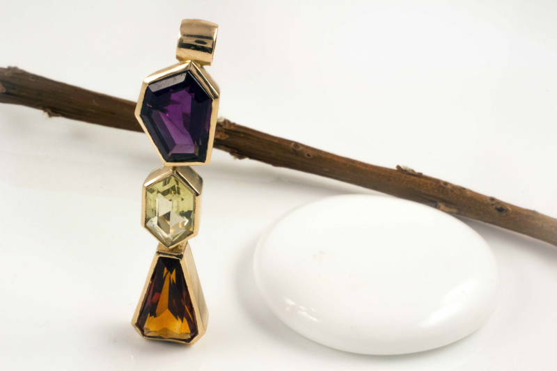 Bunter 585 Rotgold Anhänger mit Madeira Citrin & Amethyst  