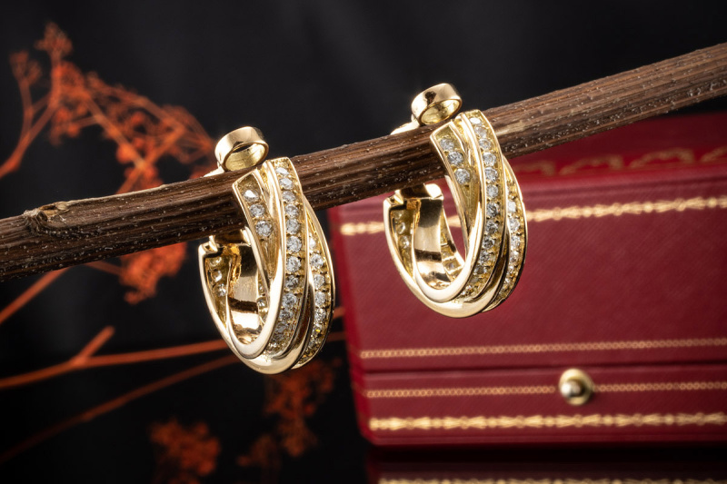 Cartier Trinity Ohrringe mit Diamanten Vollbesatz in 750er Gelbgold OVP 