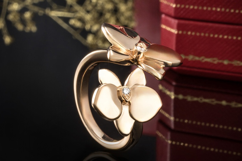 Cartier Ring Caresse d'Orchidées Blume mit Diamanten in 750er Roségold 