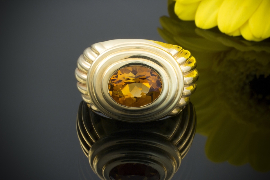 Klassischer Gelbgold Ring mit Citrin 1,70 Carat in 750er Gold 