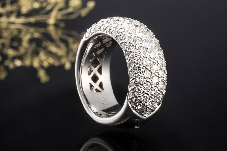 Ring mit 2,87 Carat Diamanten Goldschmiedearbeit Bandring Weißgold 750 