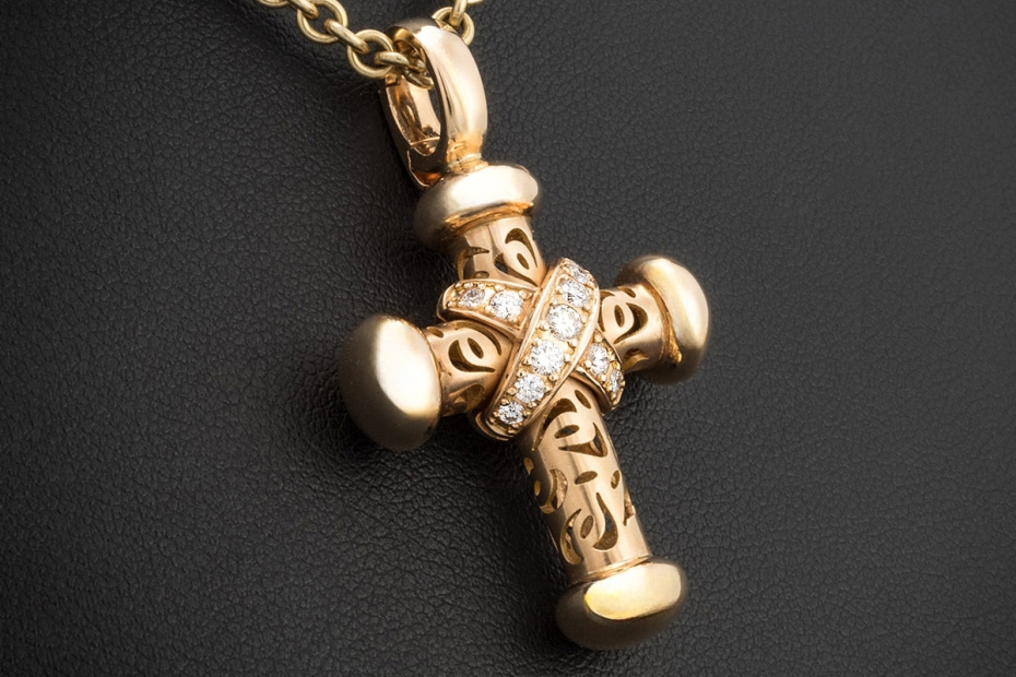 Leo Wittwer Kreuz Anhänger mit 0,34 Ct. Diamanten 43 mm in Roségold 750 