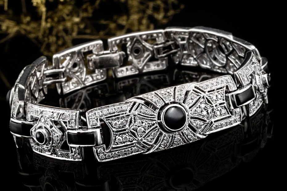 Antikes Armband mit Diamanten und Onyx Vollbesatz in 750er Weissgold 