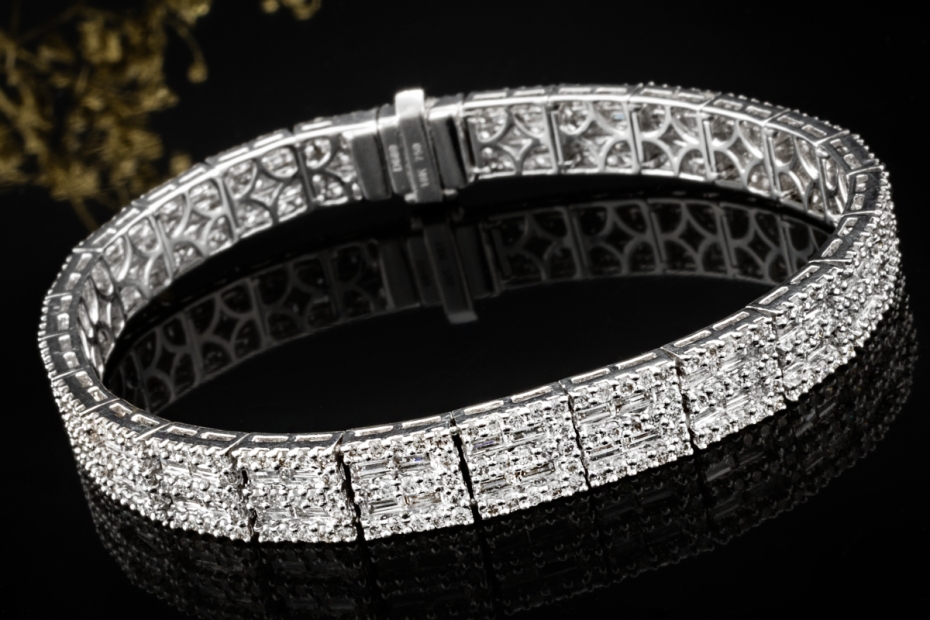 Kreatives Design Armband Klassiker mit Baguette Diamanten 750er Weißgold 