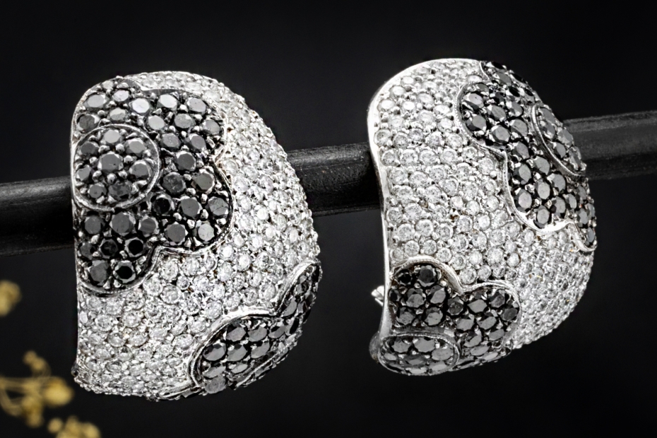 Ohrstecker Creolen Flowers Blumen Diamanten Schwarz Weiß in Weißgold 750 