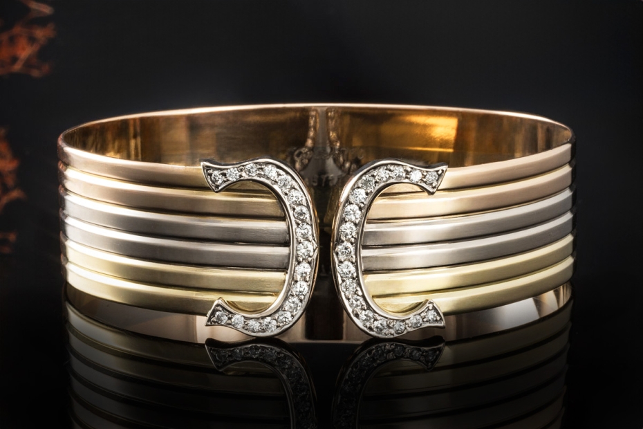 C de Cartier Armreif Doppel C Armband mit Diamanten 750er Gold Tricolor 