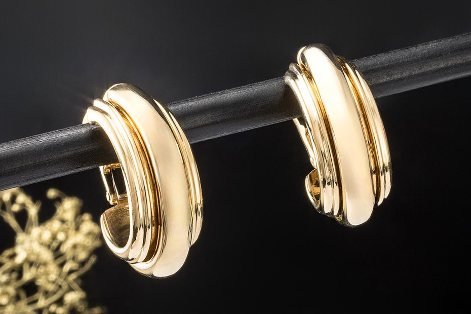 Piaget Possession Ohrringe Creolen Bewegliche Ohrstecker in Gelbgold 750 