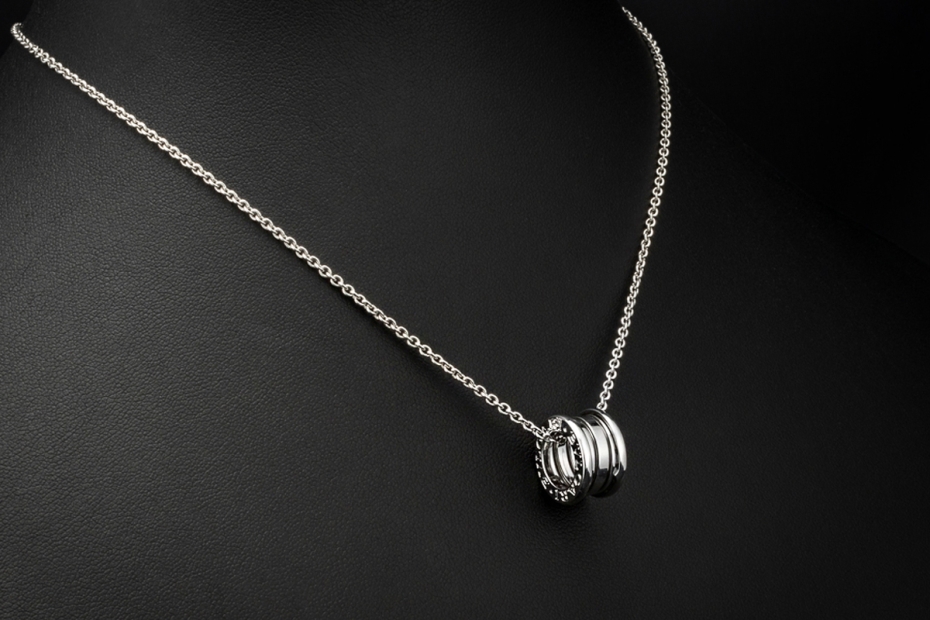 BVLGARI B.zero1 Collier Halskette mit rundem Anhänger in 750er Weißgold 