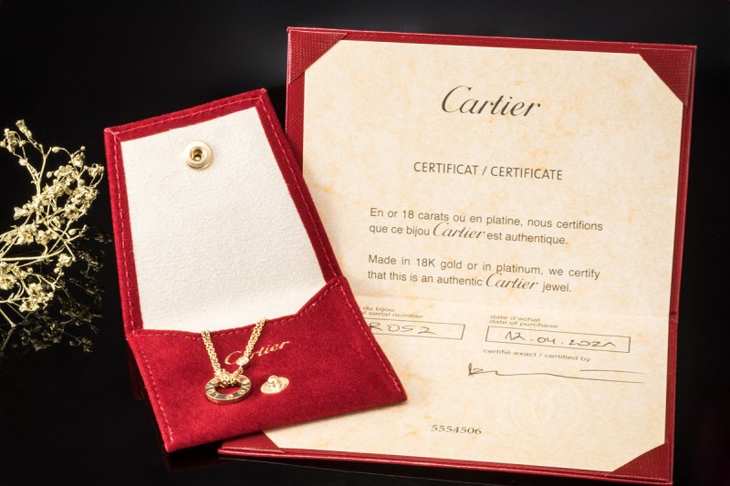 Cartier Love Collier Kette mit Anhänger 2 Diamanten in 750er Gelbgold 