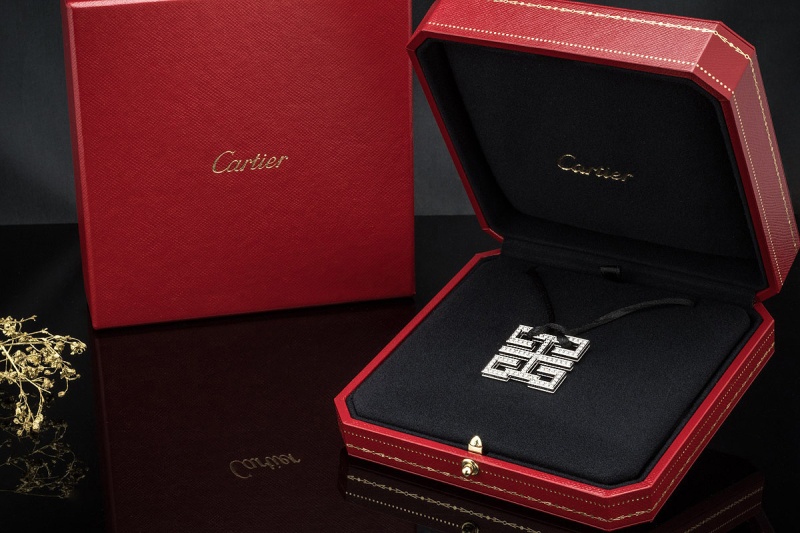 Cartier Collier Kiss of the dragon mit Diamanten Wishknot 750er Weißgold 