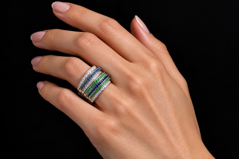 noor beweglicher Stapelring Diamanten Saphire Tsavorite in 750 Weißgold 