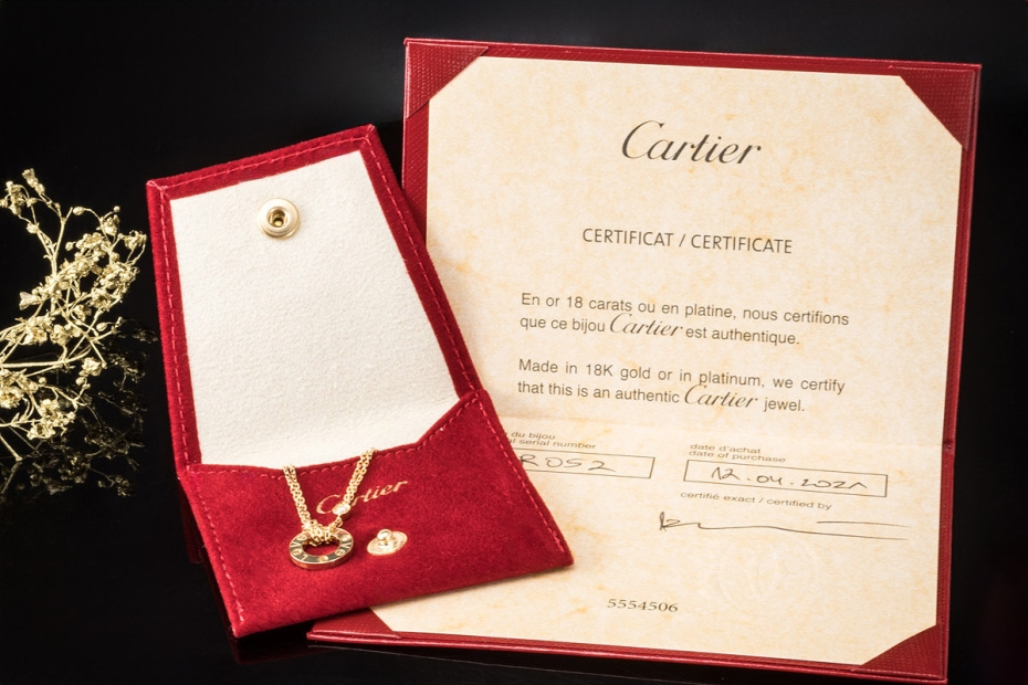 Cartier Love Collier Kette mit Anhänger 2 Diamanten in 750er Gelbgold 