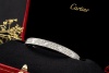Cartier Love Armreif Klassisch Diamanten Ausgefasst in Weißgold Full Set 