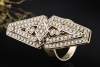 Langer Art déco Ring mit Diamanten Goldschmiedearbeit Gelbgold Weißgold 