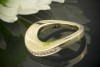 Hoher Ring mit schwungvollem Design in 585er Gelbgold mit Diamanten 