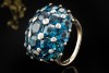 Ausgefallener Cocktailring Ring mit Blautopas und Diamanten in Gelbgold 