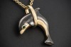 Cartier Delphin Großer Anhänger Smaragd Silverium Gelbgold 750 Full Set 
