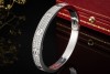 Cartier Love Armreif Klassisch Diamanten Ausgefasst in Weißgold Full Set 