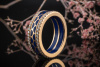 Designer Ring rundum Brillanten Colorit blau wie Emaille in Rotgold 750 