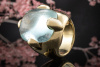 Pomellato Ring Griffe mit imposantem Aquamarin Blau in 750er Gelbgold 