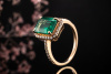 Ring sagenhafter Smaragd Emerald mit Diamanten Brillanten 750er Rotgold 