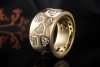 Herz Ring mit Diamanten rundum Massiver breiter Bandring in Gelbgold 750 