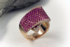 Verspielter Designer Ring mit pinken SAPHIREN & Brillanten 750 Rotgold 