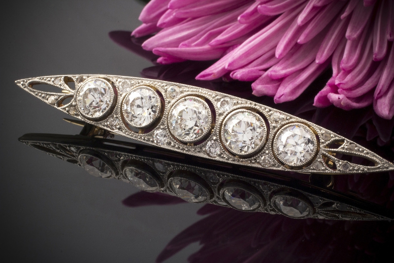 Strass Brosche Weihnachtsbaum Design - Elegante Anstecknadel Für Festtage