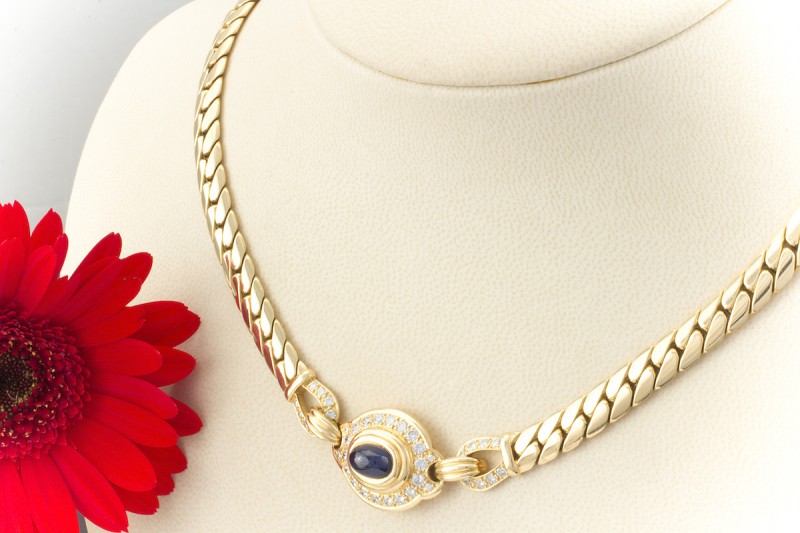 Zeitloses Cartier Meisterwerk Collier mit Saphir Cabochon & Brillanten Gold 750 