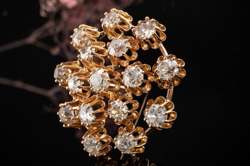 Brosche Nadel Goldschmiedearbeit Blume 5,20 Ct Diamanten in Gelbgold 585 