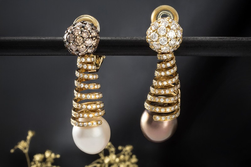 Ohrringe Ohrclips aus Gelbgold 750 mit Diamanten Südsee- und Tahitiperle 