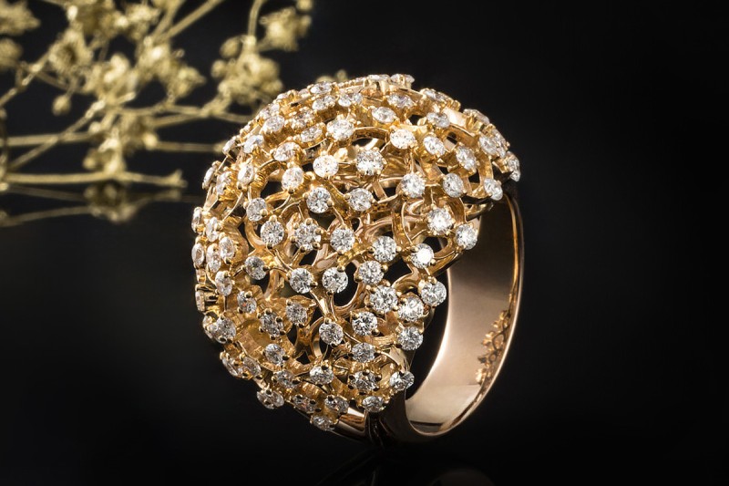 Cocktail Ring Exklusive Goldschmiedearbeit mit Diamanten in Roségold 750 